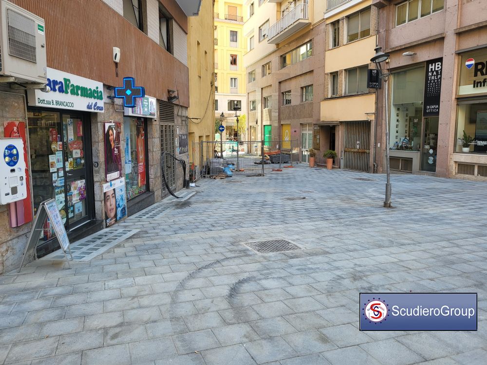 LOCALE Affitto SALERNO ( CENTRO)